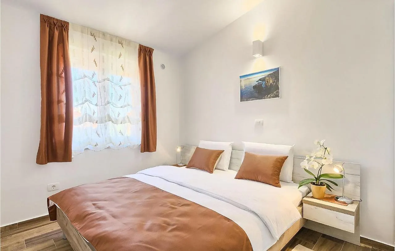 Nice Home In Pula With Outdoor Swimming Pool